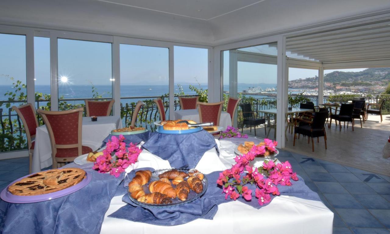 Hotel L'Approdo Casamicciola Terme Екстериор снимка