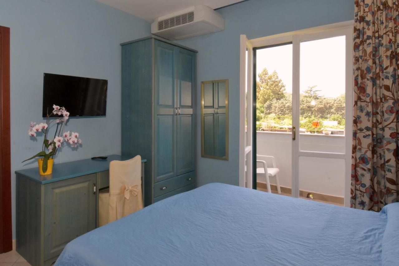 Hotel L'Approdo Casamicciola Terme Екстериор снимка
