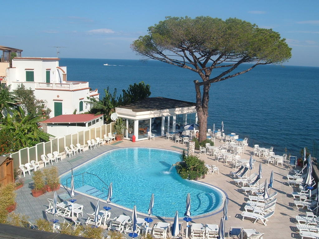 Hotel L'Approdo Casamicciola Terme Екстериор снимка