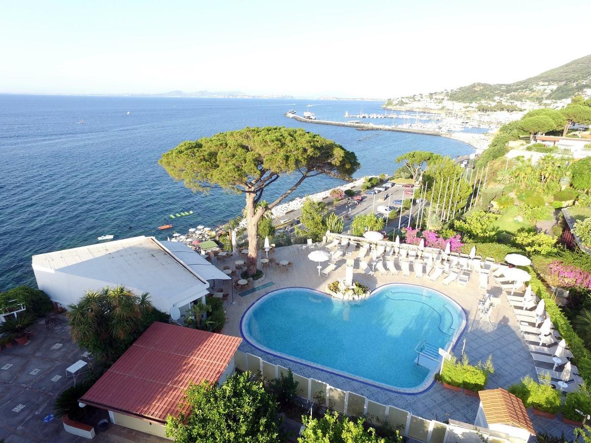 Hotel L'Approdo Casamicciola Terme Екстериор снимка